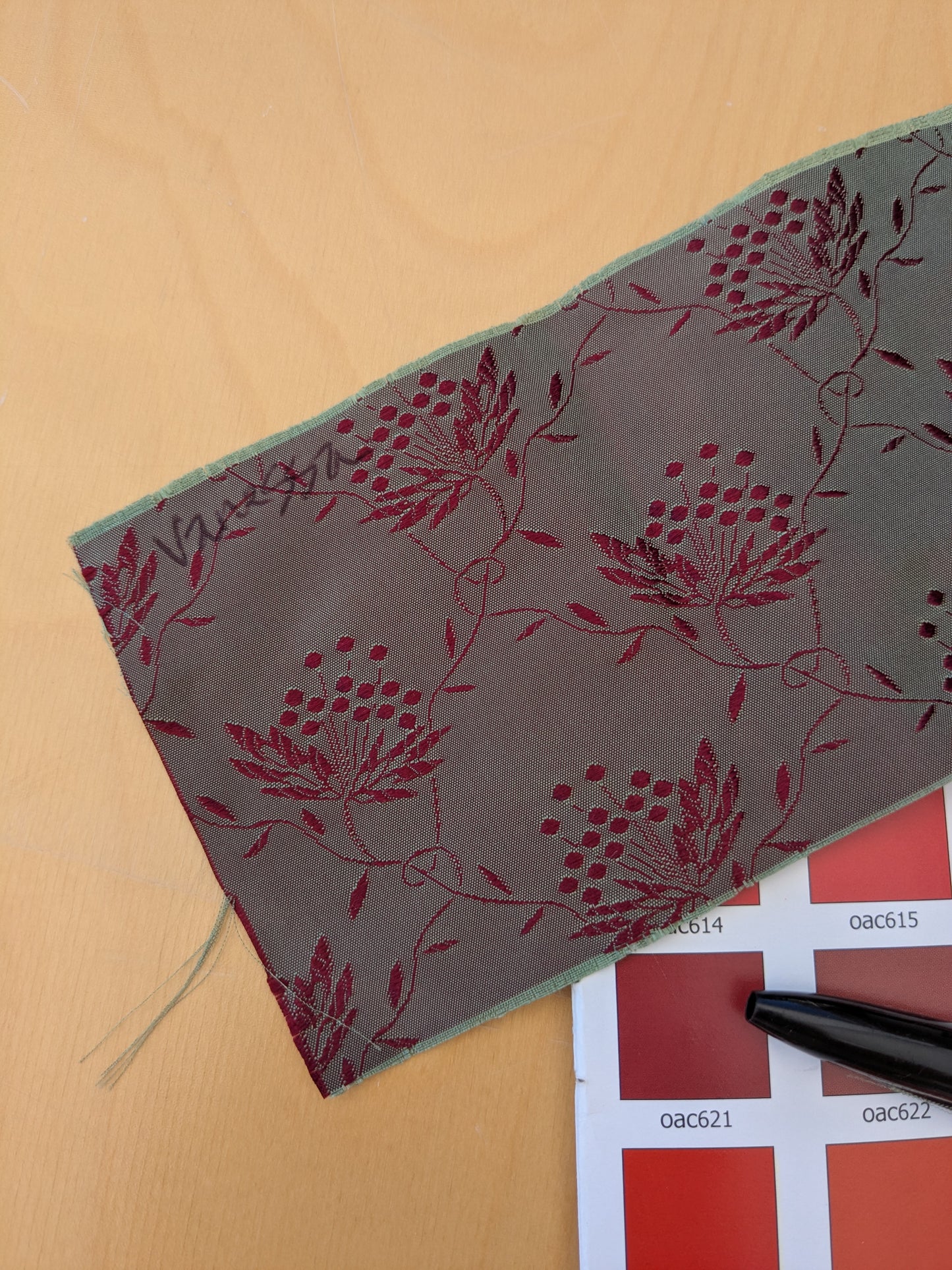 By yard Scalamandre Vanessa 100% Silk Lampas Petit Flower Red Green MSRP USD 288/Y