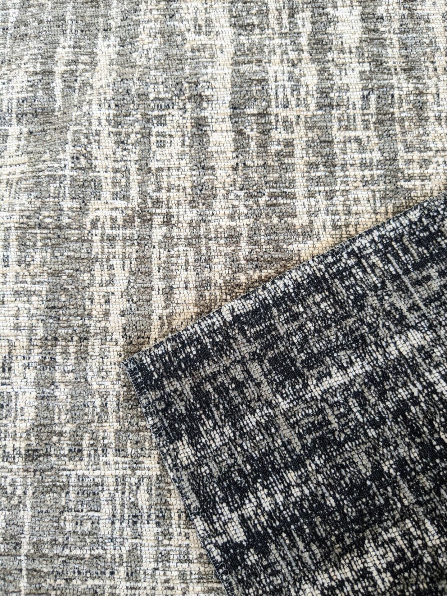 23 EV37 27" x 27" Old World Weavers Galium Grisaille Cotton Texture Solid Black White