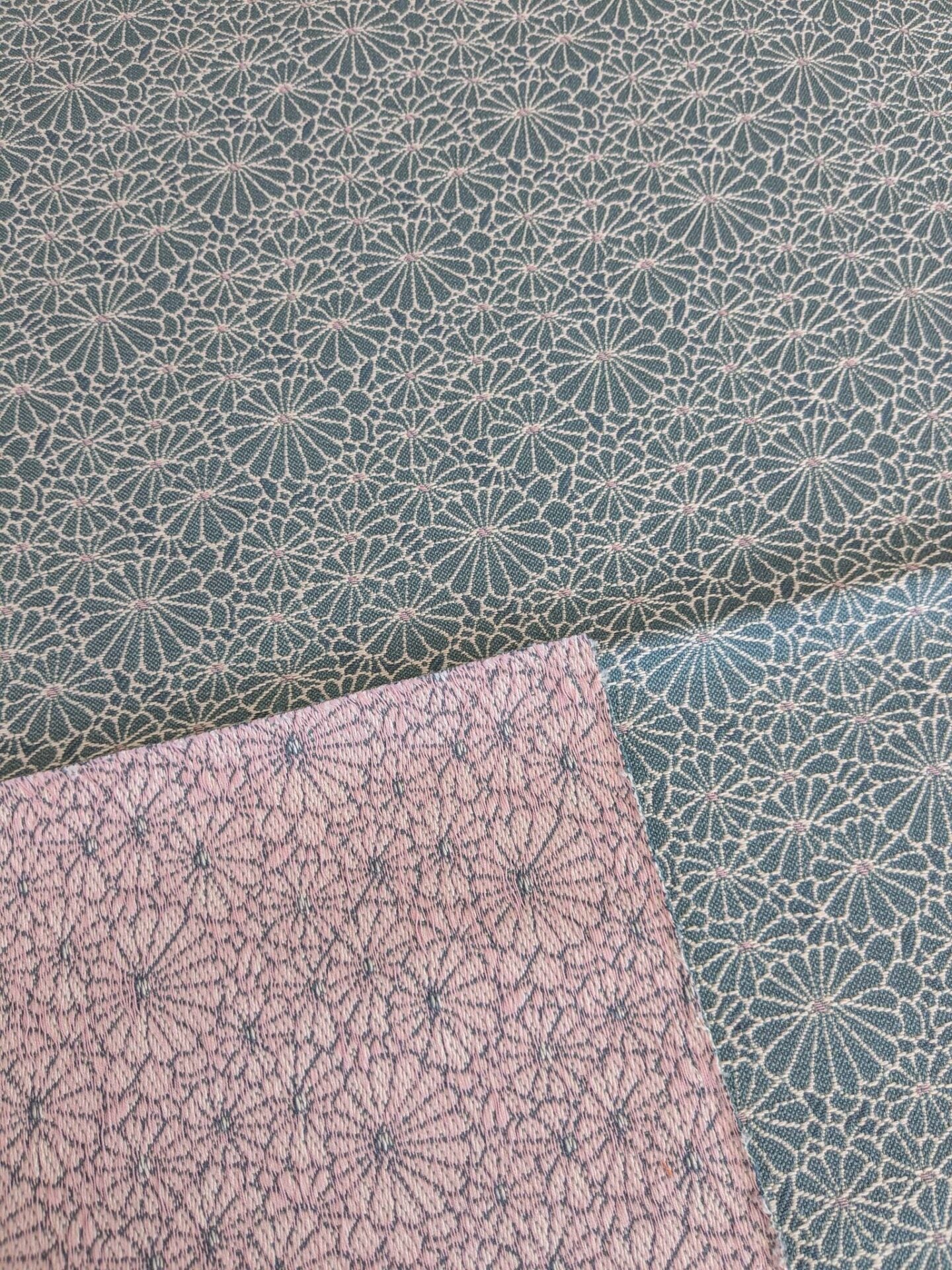 41 EV37 25" x 25" Jean Paul Gaultier Obi Jacquard Ciel Light Blue White