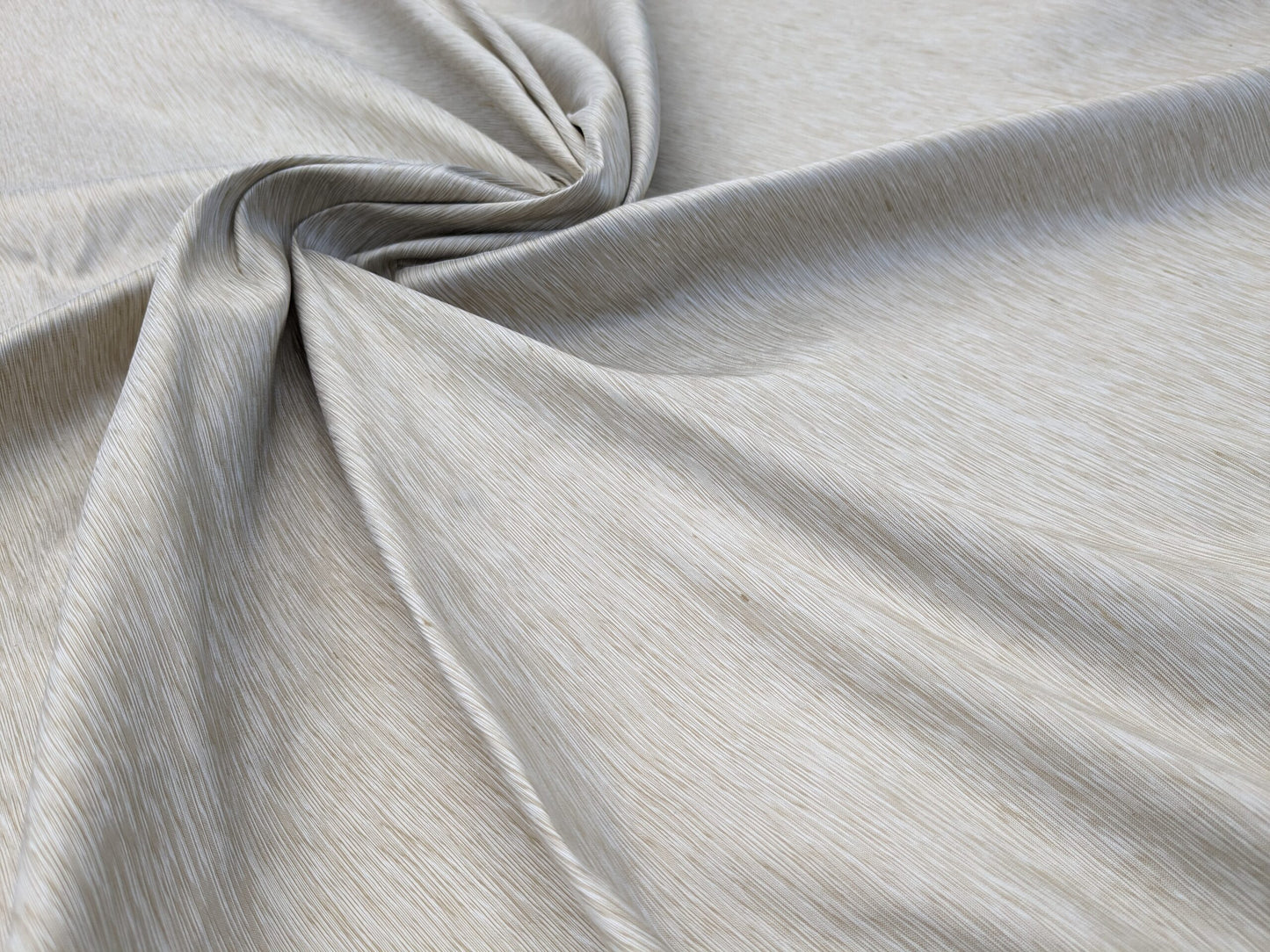 Scalamandre Diffusion Taffeta Wheat Beige Iridescent Silk Taffeta Texture MSRP USD294/y