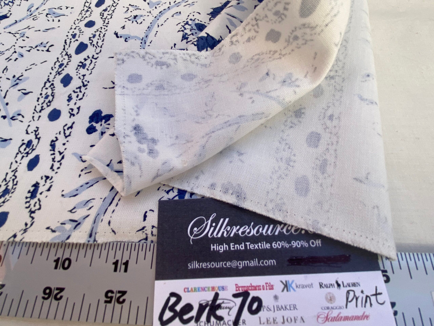 15 Berkbox70 Scalamandre Medallion Stripe Pattern Blue and White 27 x 26 inches