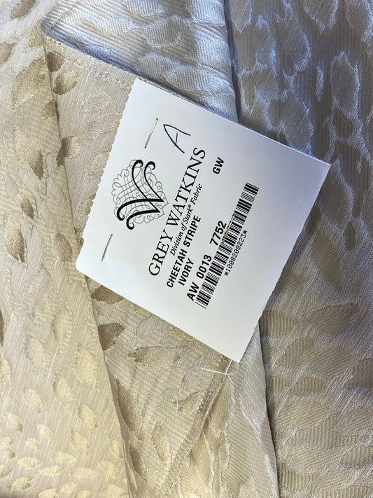 1 Berkbox72 Scalamandre Silk Square Cheetah Stripe Ivory Silk Novelty Gray Small Scale 33"x27" MSRP USD300+/Y