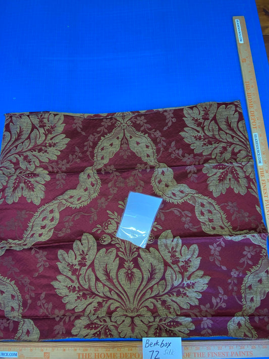 38 Berkbox72 Scalamandre Old World Weavers Square Silk Claudina Cherry Deep Red Gold Renaissance Damask Reversible Italy MSRP USD 320/Y