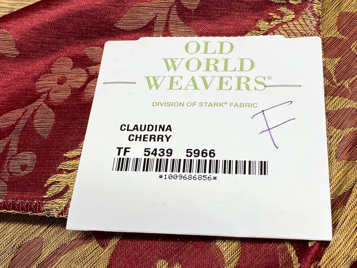 40 Berkbox72 27"w x 37"L Scalamandre Old World Weavers Square Silk Claudina Cherry Deep Red Gold Renaissance Damask Reversible Italy MSRP USD 320/Y
