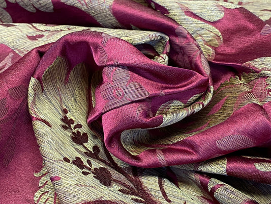 40 Berkbox72 27"w x 37"L Scalamandre Old World Weavers Square Silk Claudina Cherry Deep Red Gold Renaissance Damask Reversible Italy MSRP USD 320/Y