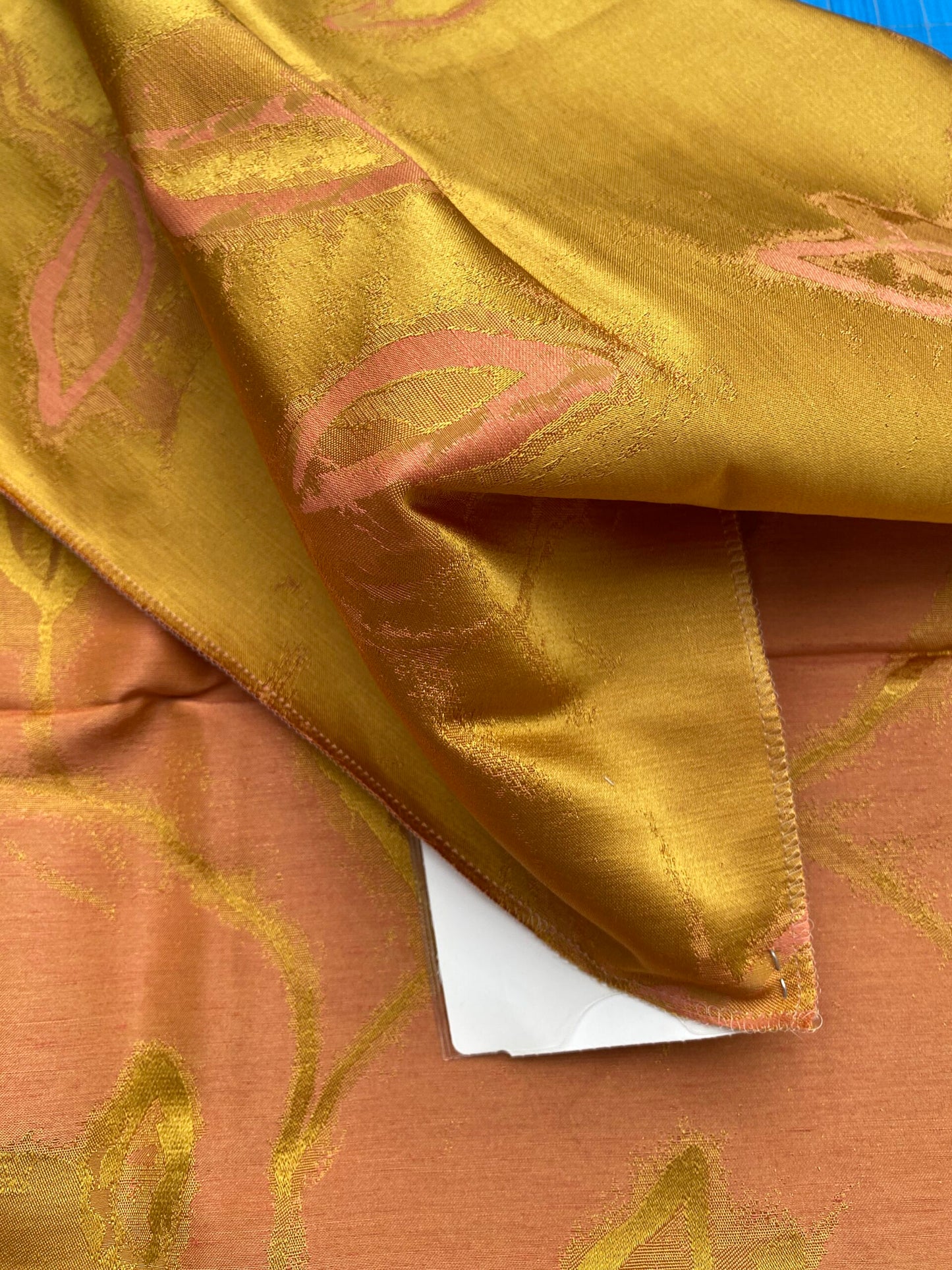 46 Berkbox71 Scalamandre Square Silk Grey Watkins Maharajah Copper Reversible Orange Contemporary MSRP USD 348/y