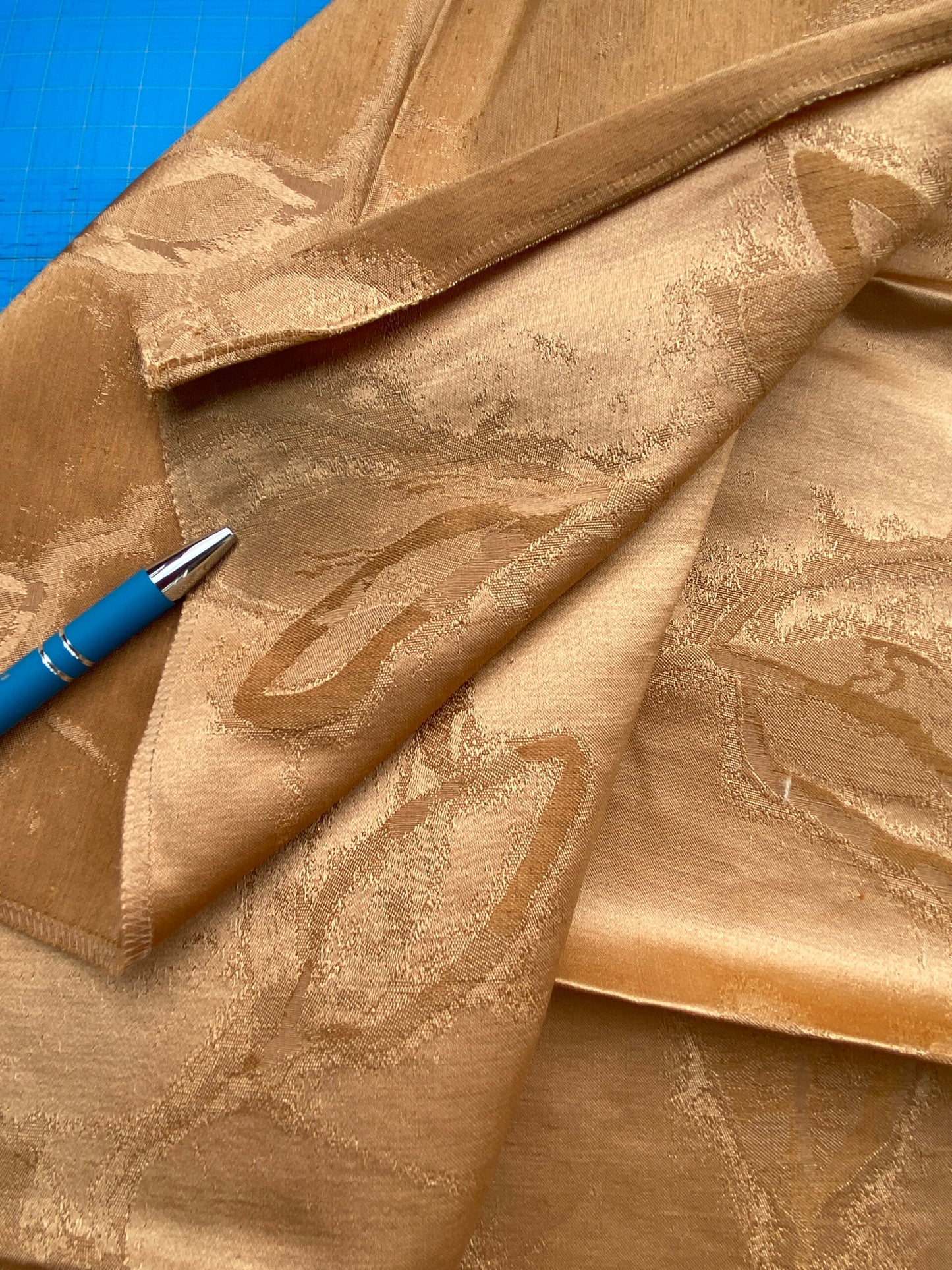 50 Berkbox71 Scalamandre Square Silk Grey Watkins Maharajah Clove Reversible Brown Contemporary MSRP USD 348/y