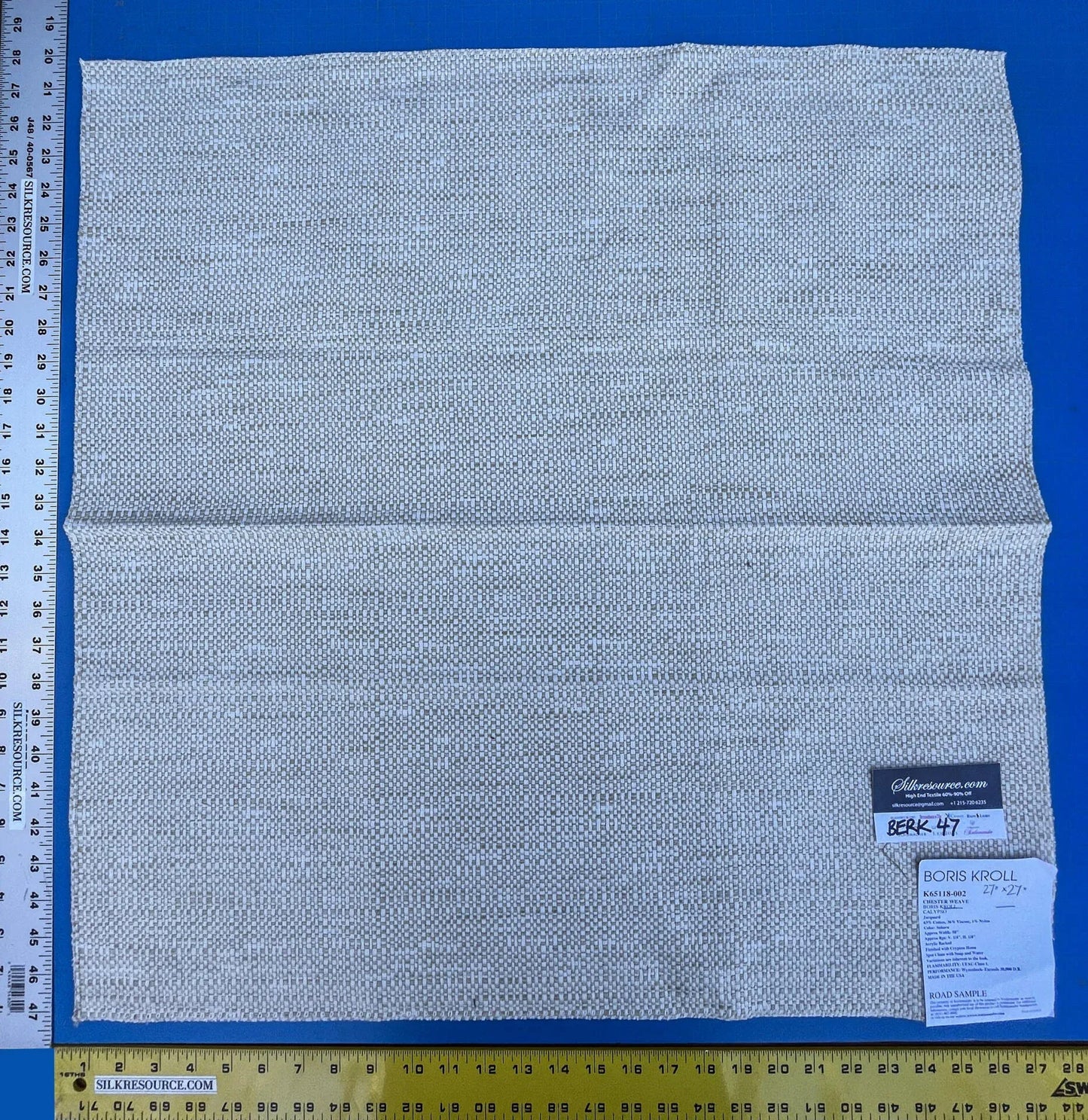 30 Berkbox47 27″x 27″ Square Scalamandre Boris Kroll Chester Weave Sahara Jacquard White Beige