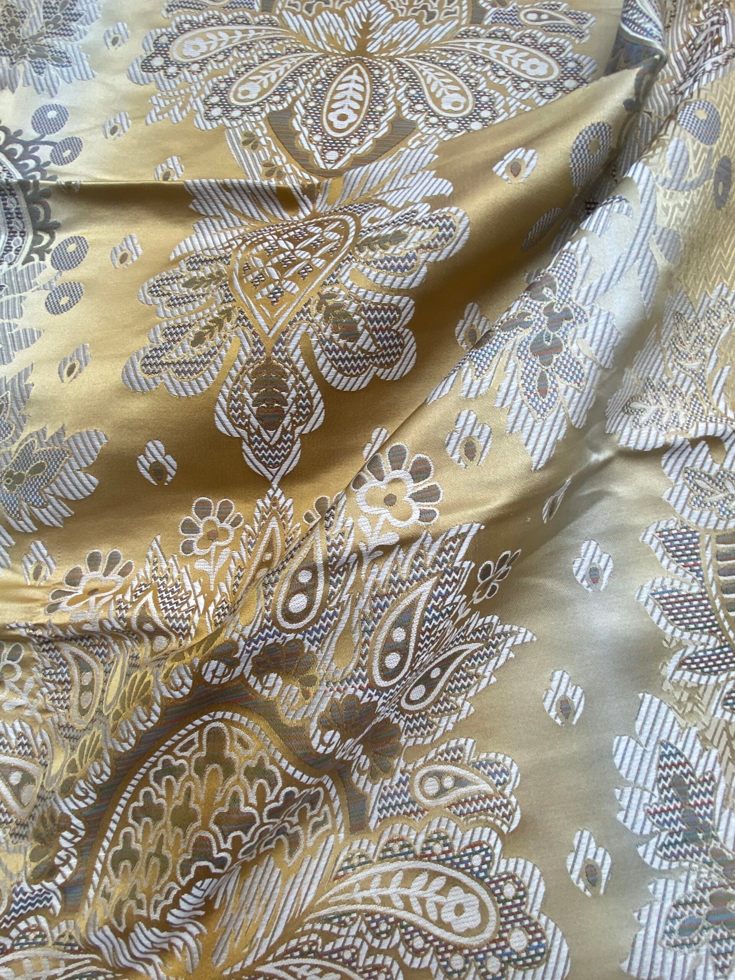 75 Berkbox71 Scalamandre Square Silk by Old World Weavers Teodora Ochre Gold Silk Damask Renaissance ArtichokeTraditional Damask MSRP USD 338/Y