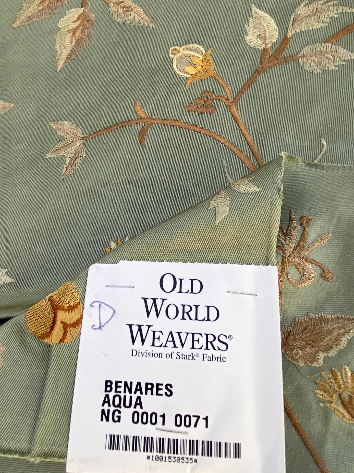 22 Berkbox73 Square Silk by Old World Weavers Benares Aqua Silk Embroidery MSRP USD 250/y