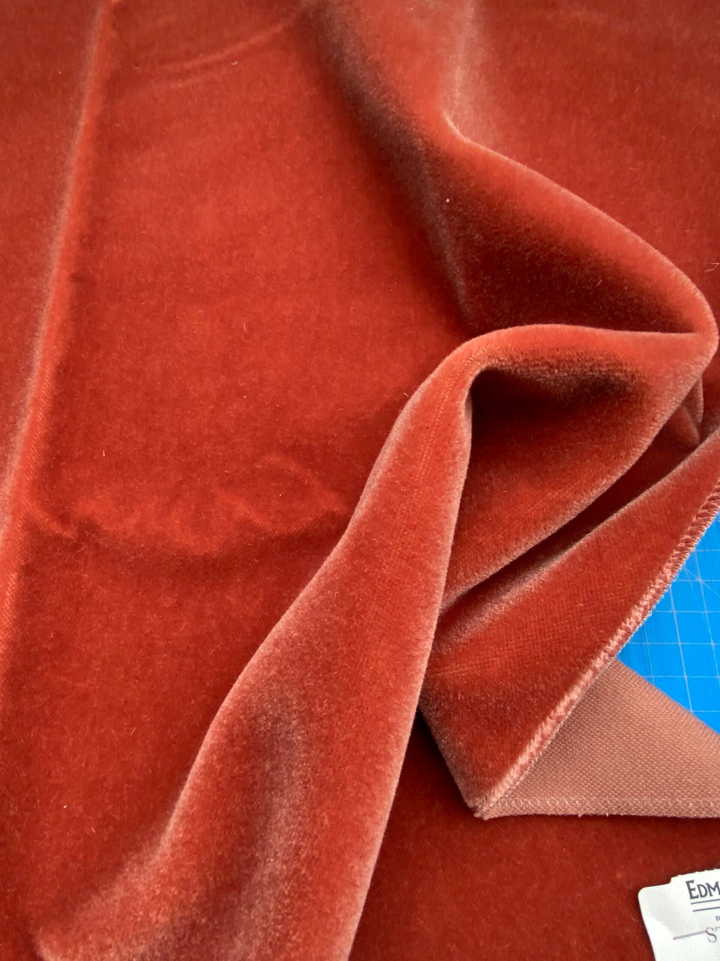 22 Berkbox76 Square Hiend Velvet by Edmond Petit Trianon Velvet II Etrusque Red MSRP USD1358/y