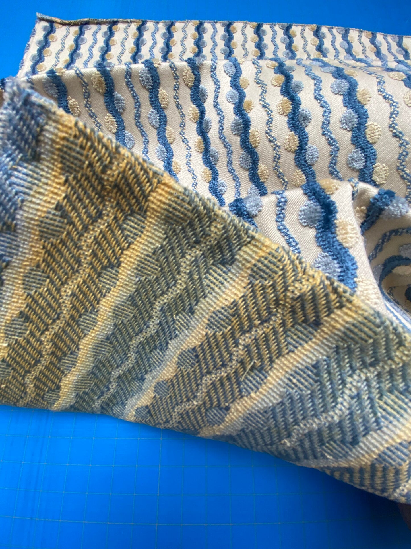 16 Berkbox78 Square Velvet by Old World Weavers Lavina Squiggle Bluejay Blue Beige Dot Circle Stripe Viscose MSRP USD 300/y