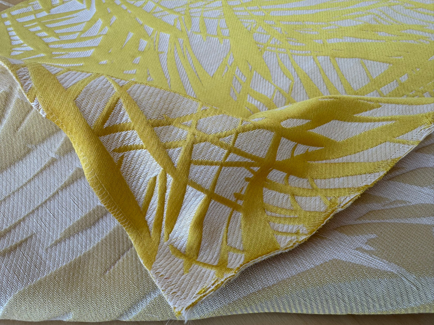 10 EV56 Square 24" x 27" Scalamandre by Lelievre Cuba Soleil Tropical Yellow Beige Botanical Foliage MSRP USD556/y