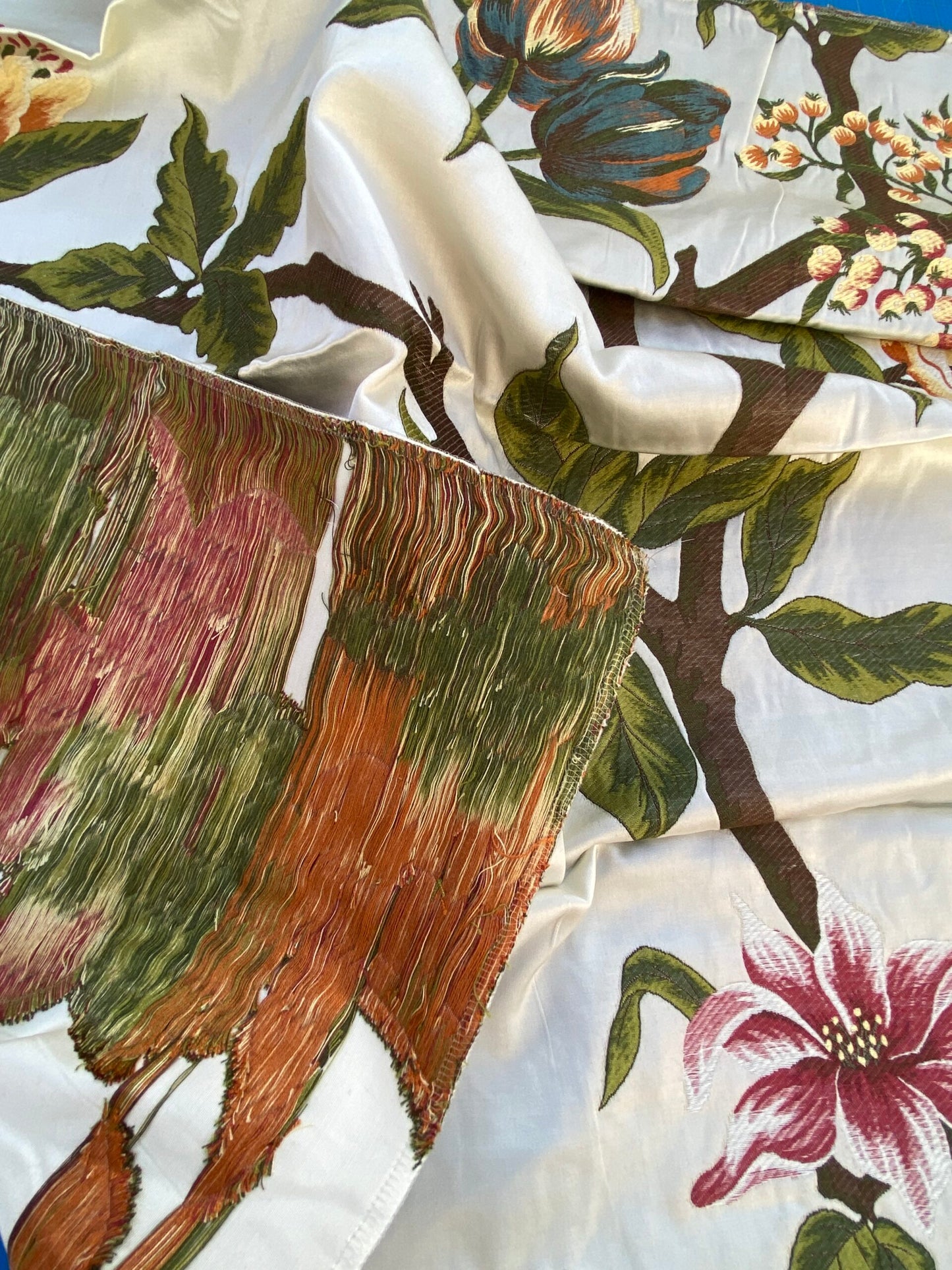 4 Berkbox87 Square Woven Lampas by Scalamandre Old World Weavers Frida Cream/Multi Woven Foliage Yellow MSRP 546/y