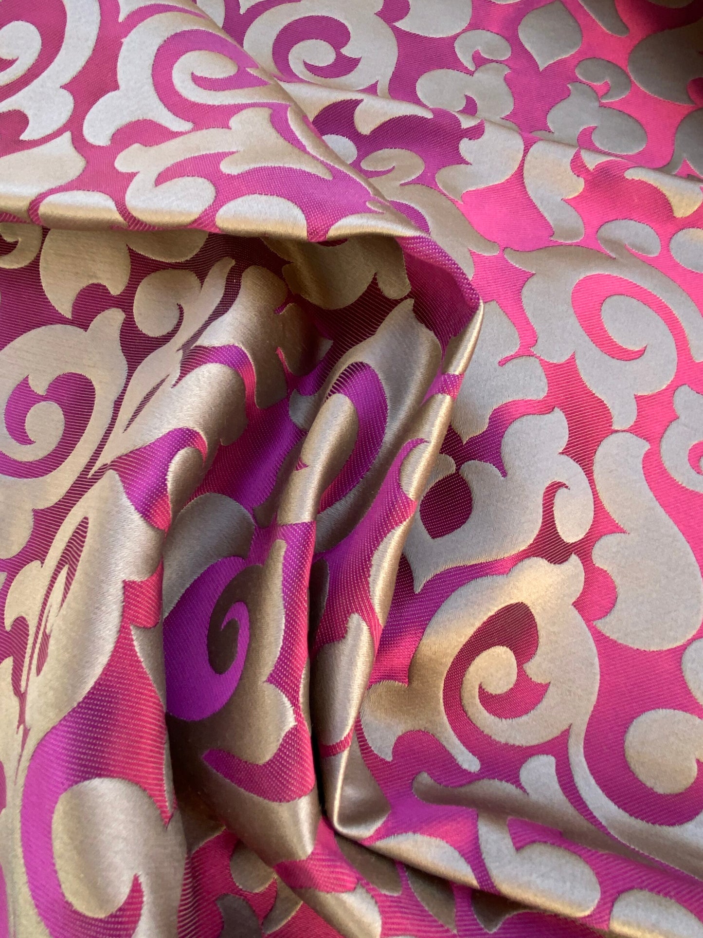 21 Berkbox87 Square Jacquard by Old World Weavers My Fair Lady Hot Pink Beige Large Jacquard MSRP USD 300+/y