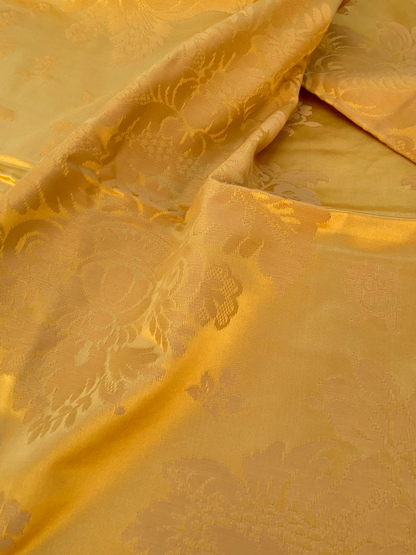 22 Berkbox87 Square Jacquard by Tassinari & Chatel Mortemer Jonquille Yellow Damask MSRP USD 300+/y