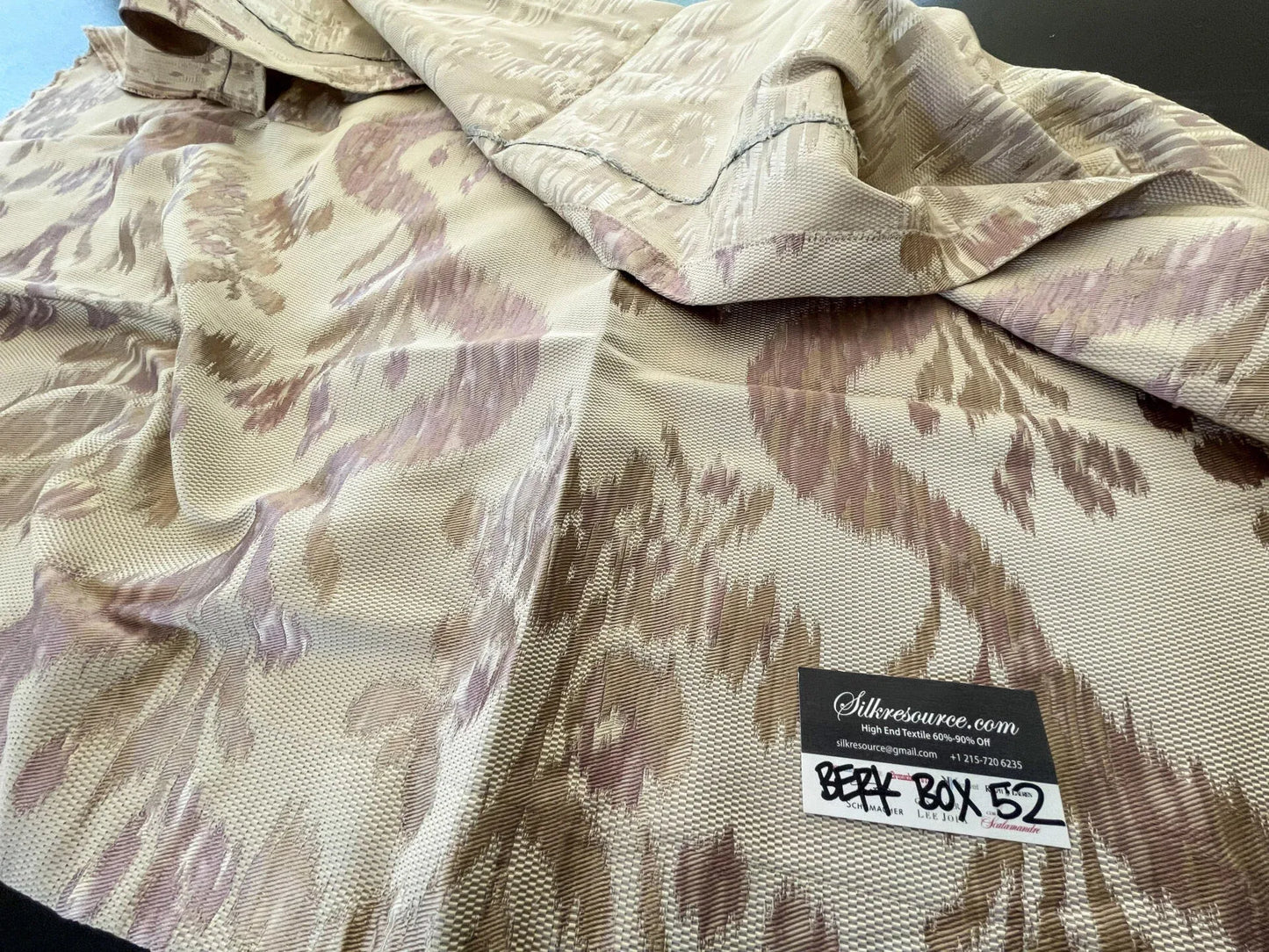 22 Berkbox52 1.2 yard Scalamandre Visby Silver Gold Old World Weavers 100% Silk Lampas MSRP USD 896/Y