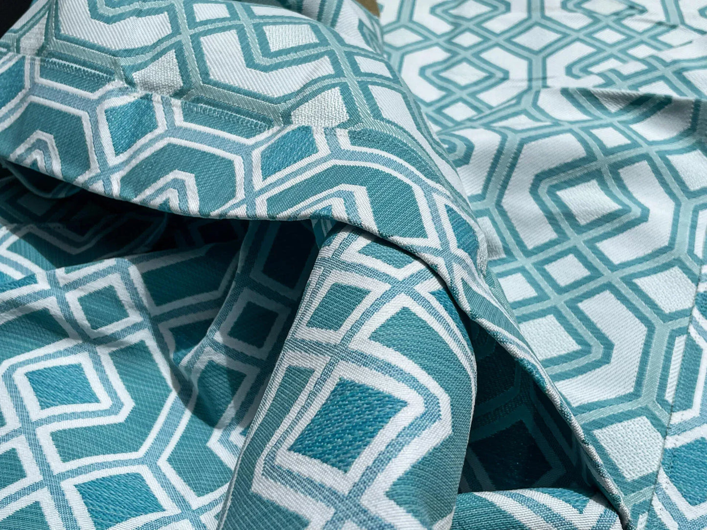 1 Berkbox61 27"x2 yard Scalamandre OAK BLUFF TURQUOISE Light Blue Geometric MSRP USD208/y