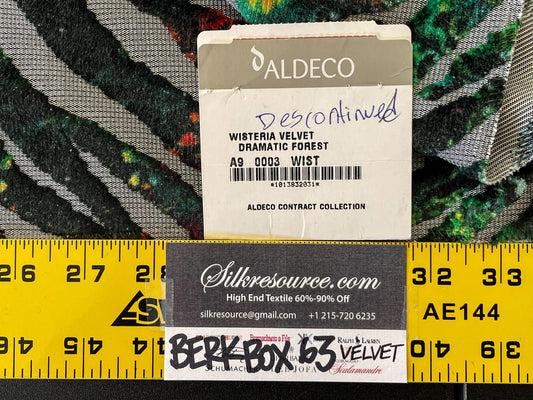 1 Berkbox63 27"X27" Scalamandre Wisteria Velvet Dramatic Forest