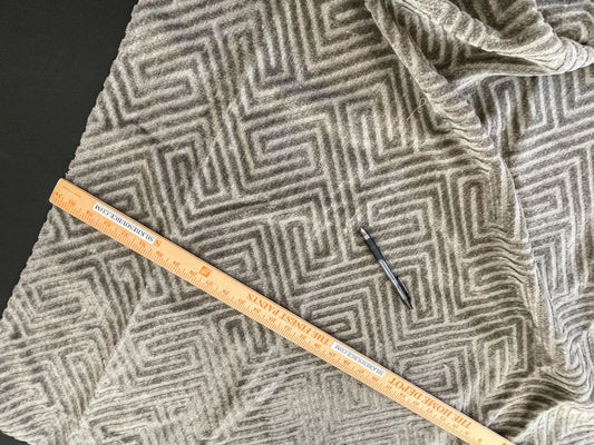 10 Berkbox63 1.2 yard Scalamandre MEANDER VELVET Stone Cut Velvet Outdoor Brown Gray MSRP USD350/y