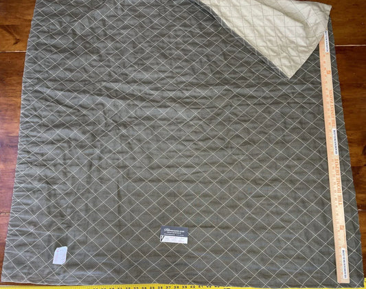 19 Boxv Scalamandre Square Showroom Sample 1.2 Yard Mossy Green Squares