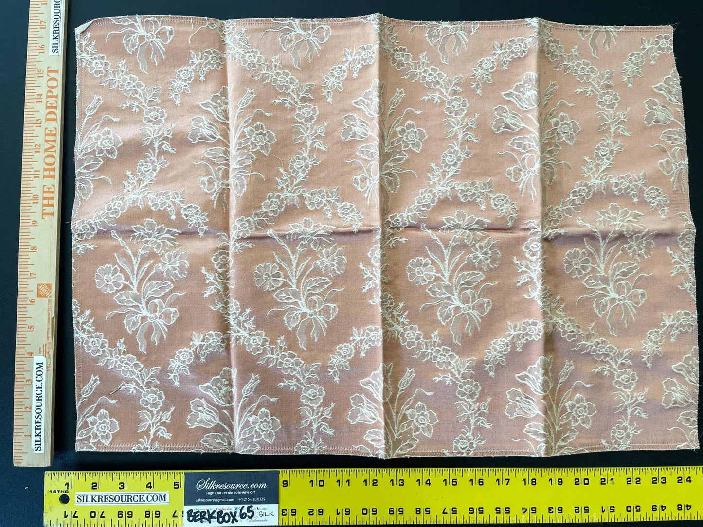 18 Berkbox65 16"x24" Scalamandre Floral Silk lampas Peach White