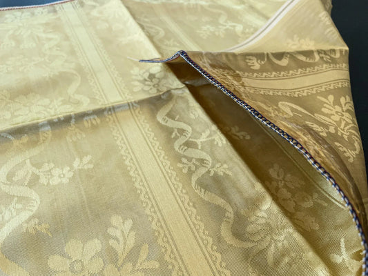 26 Berkbox65 17"x26" Scalamandre Silk Lampas Floral Gold White