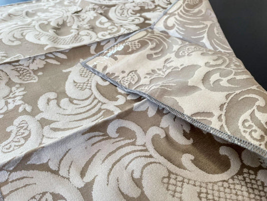 28 Berkbox65 23"x18" Scalamandre Botanical Brown White Large Pattern