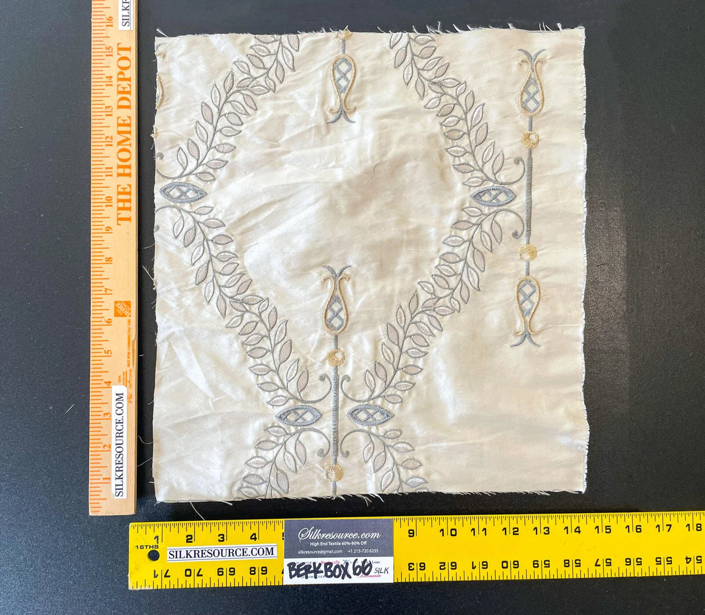 30 Berkbox66 15"x15" Square Scalamandre Floral Embroidery White Light Blue