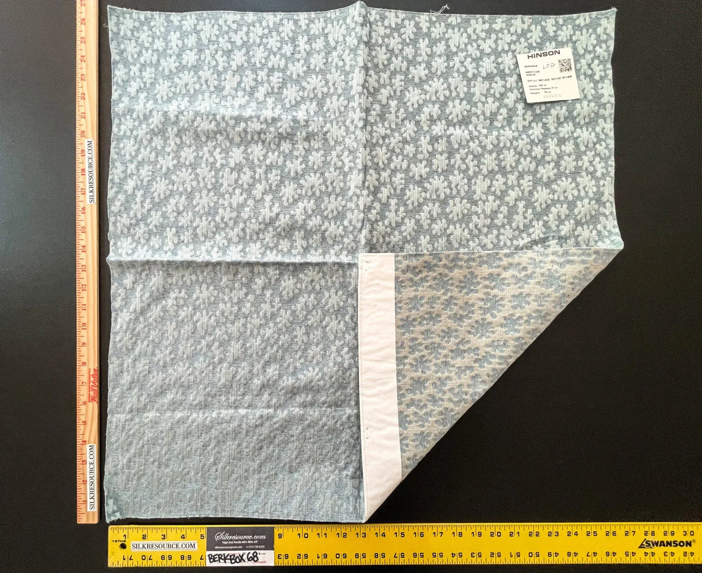 25 Berkbox68 27"x27" Scalamandre JOANNA Aqua Light Blue Abstract Botanical Foliage