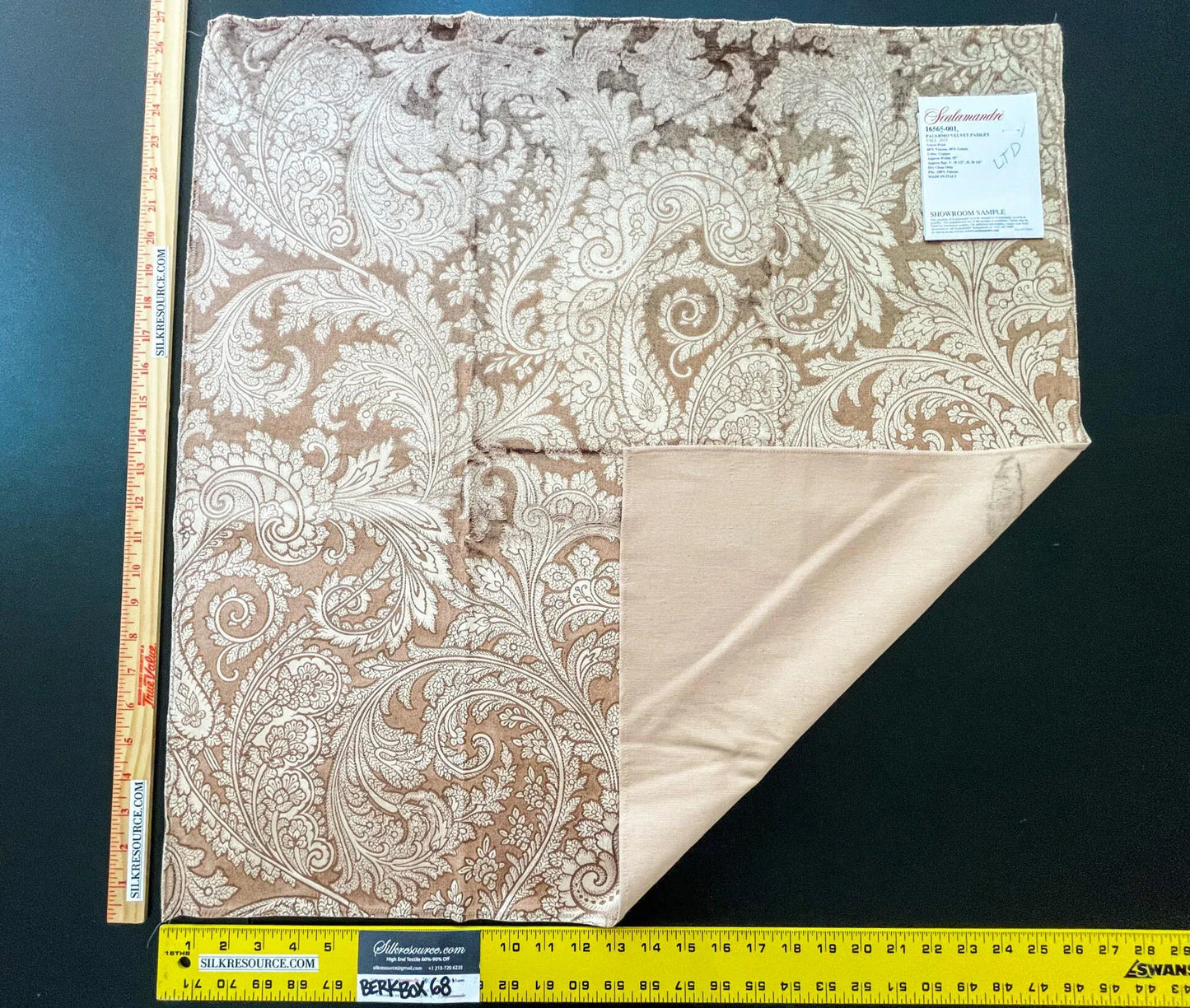 36 Berkbox68 27"x27" Scalamandre PALERMO VELVET PAISLEY Copper Velvet Print