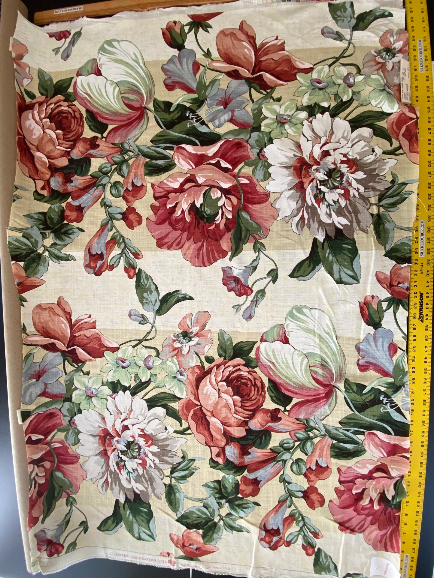 Scalamandre Marisa Large Peony Tulip Daffodil Flower Linen Freesia Cream Bouquet 18 Screens MSRP USD 252/Y