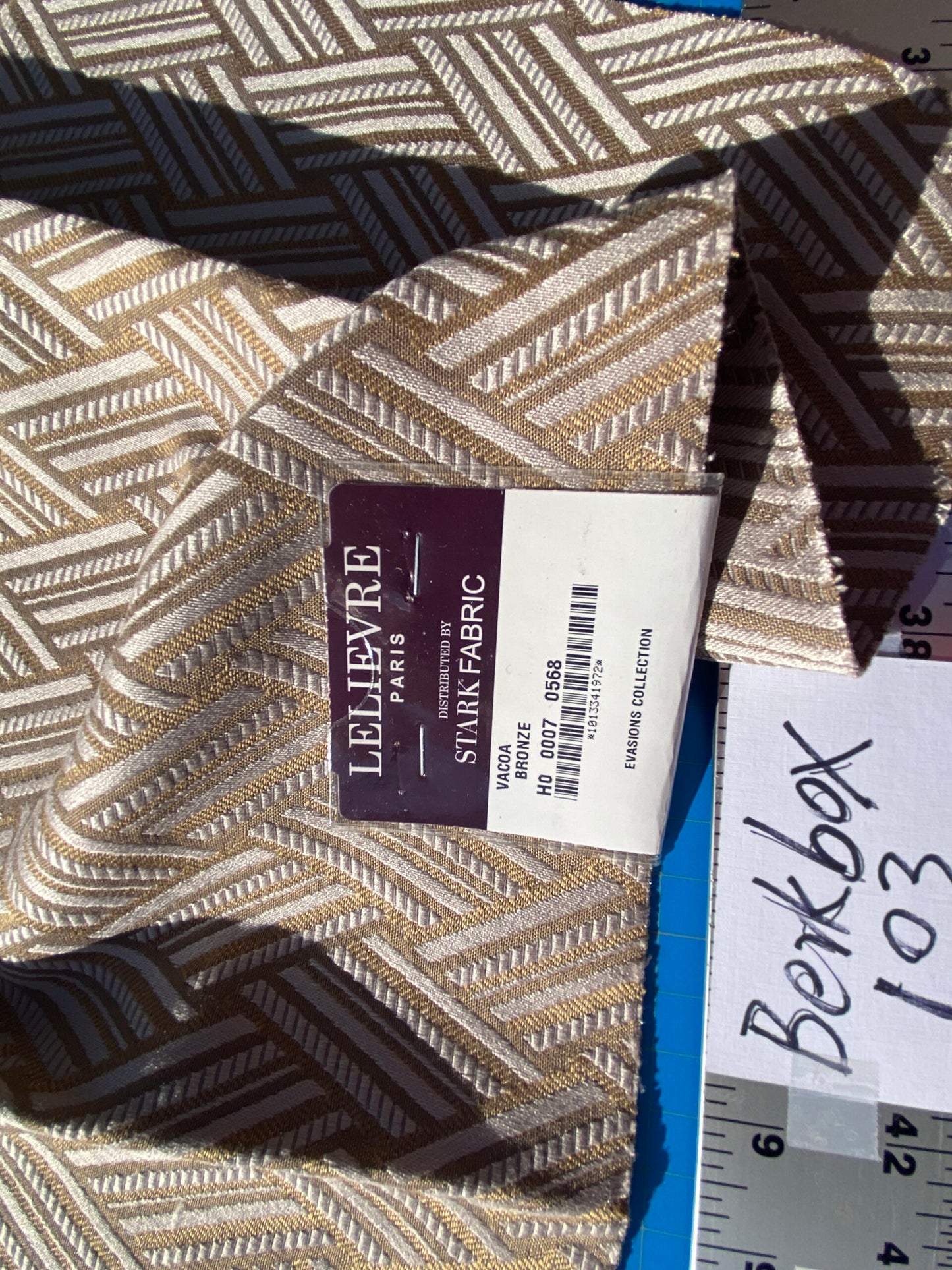 34 Berkbox103 Square Scalamandre Lelievre Paris Vacoa Bronze Brown Diamond Ogee Viscose MSRP USD354/y 26"x 26"