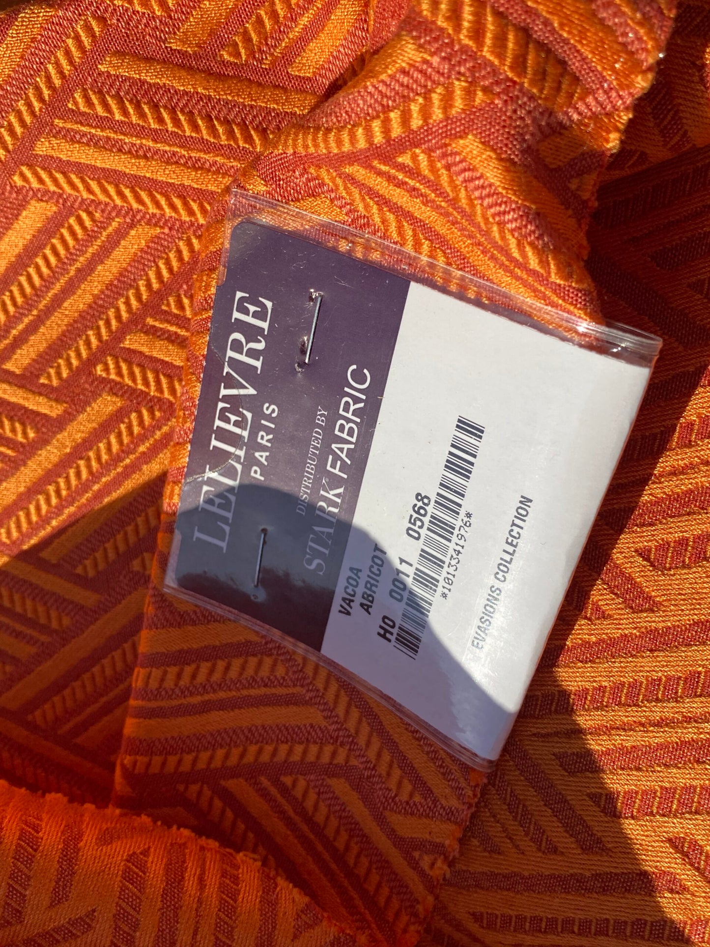 35 Berkbox103 Square Scalamandre Lelievre Paris Vacoa Abricot Orange Diamond Ogee Viscose MSRP USD354/y 23"x 26"