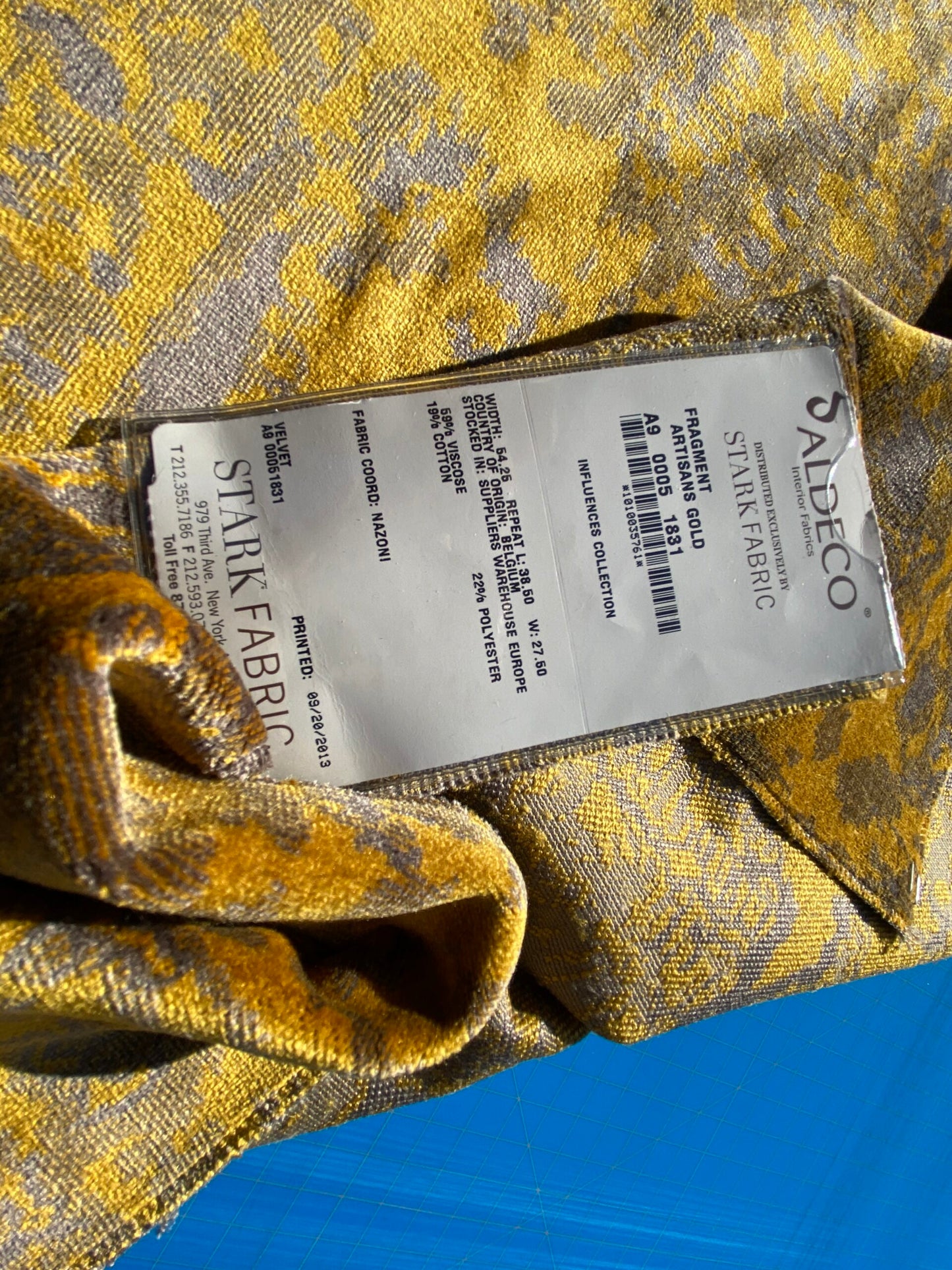 8 Berkbox104 Square Scalamandre Aldeco Fragment Artisans Gold Brown Abstract Velvet