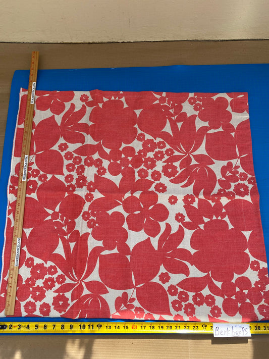 1 BerkBox95 Raoul Textile Linen Hand Print Made in US Botanical Linen Print Red White MSRP $300+/y