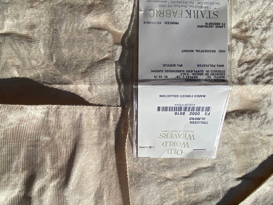 33 Berkbox104 Square Scalamandre Old World Weavers Trilussa Almond Light Brown Abstract Jacquard