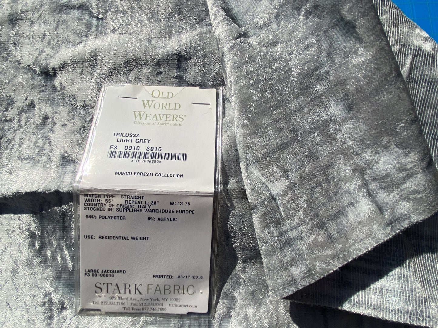34 Berkbox104 Square Scalamandre Old World Weavers Trilussa Light Grey Abstract Jacquard