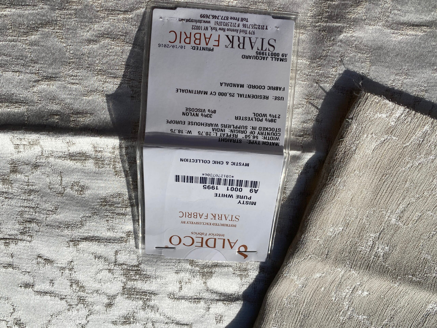 36 Berkbox104 Square Scalamandre Aldeco Misty Pure White Small Jacquard Abstract