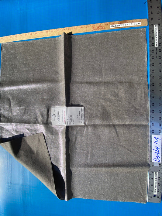 47 Berkbox104 Square Scalamandre Edmon Petit Lin Miroir Argent Elephant Linen Gray Small Scale Texture MSRP USD 232/y