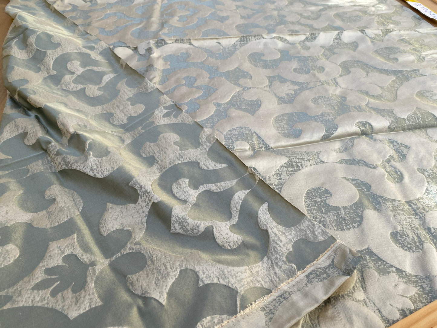 10 Berkbox96 Length Jacquards by Grey Watkins Alphonso Blue Silk Damask MSRP USD 228/y