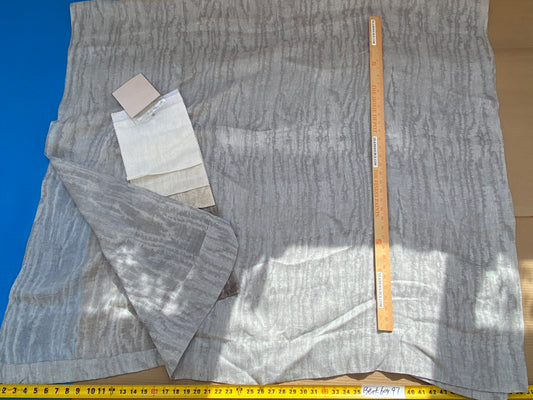 10 Berkbox97 Length Plains Texture by Houles Paris Idya Gray Stripe Texture MSRP USD 200+/y