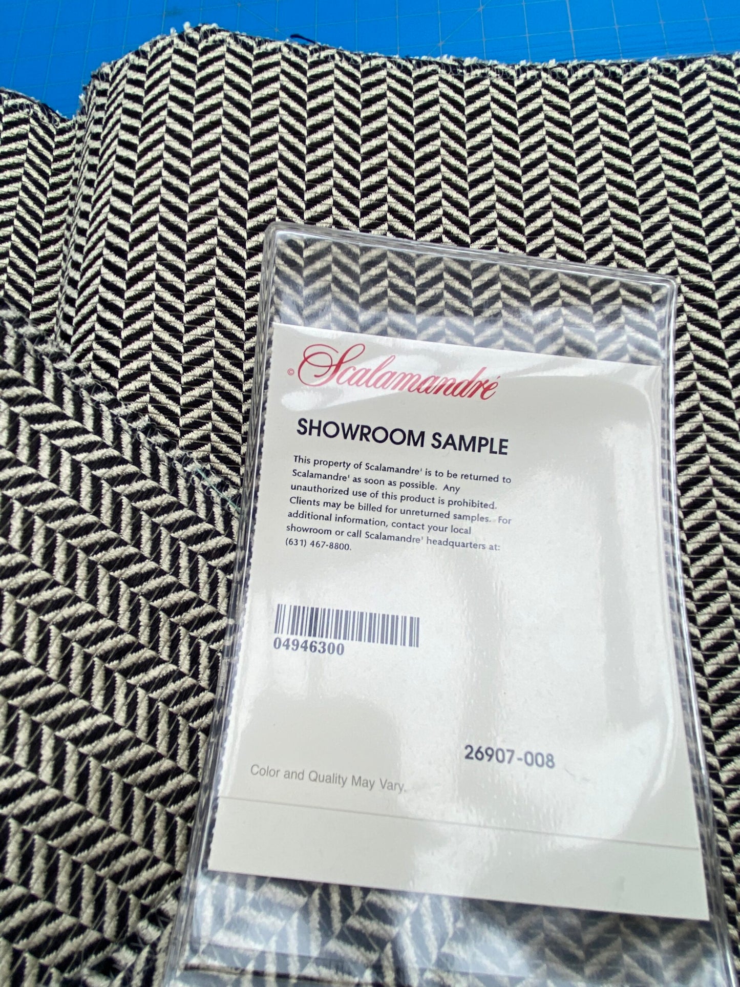 43 Berkbox99 Square Jacquard by Scalamandre Herringbone Di Lusso Black White Linen Silk MSRP USD478/y