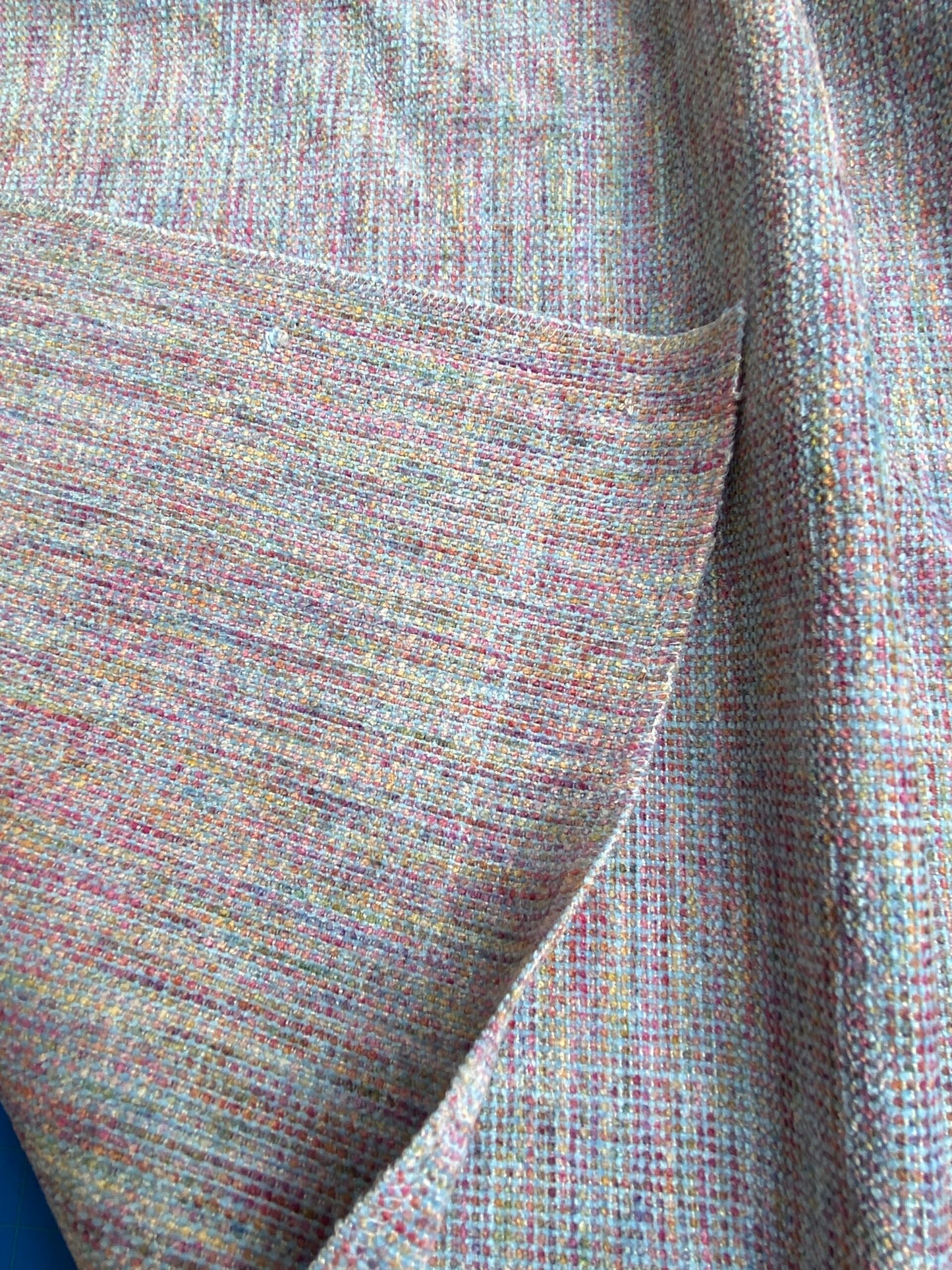 18 Berkbox100 Square Jacquard Small Scale Texture Gray MSRP USD300+/y