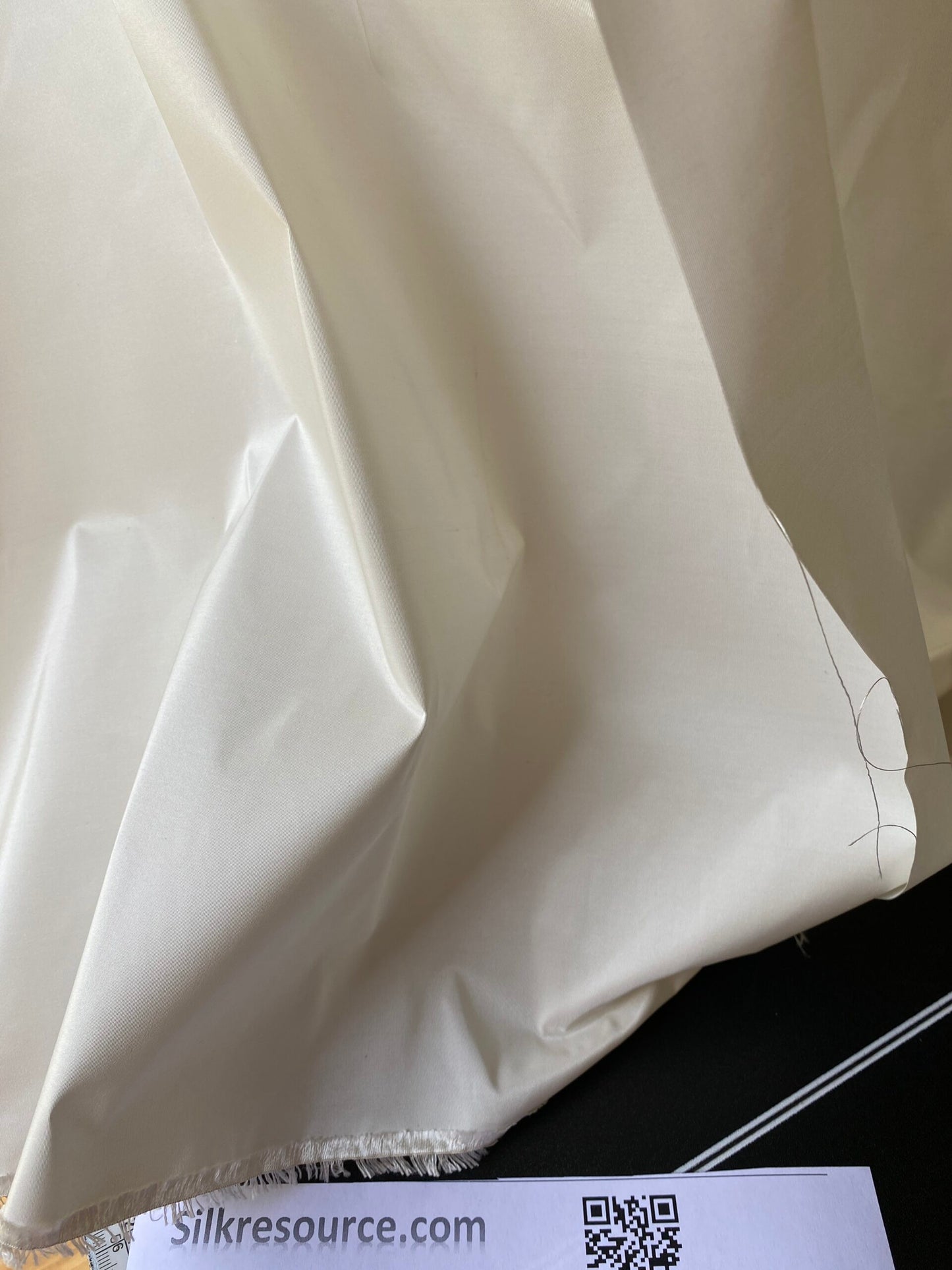 Scalamandre Ascot Ivory 100% silk Taffeta Pure White Very Thick! Per Yard MSRP USD 238/Y