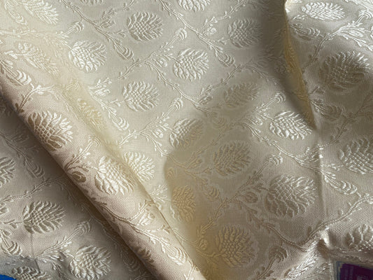 64 Berkbox101 Square Silky by Tassinari and Chatel Pommes De Pin Creme White Cream Botanical Foliage Historic MSRP USD976/y