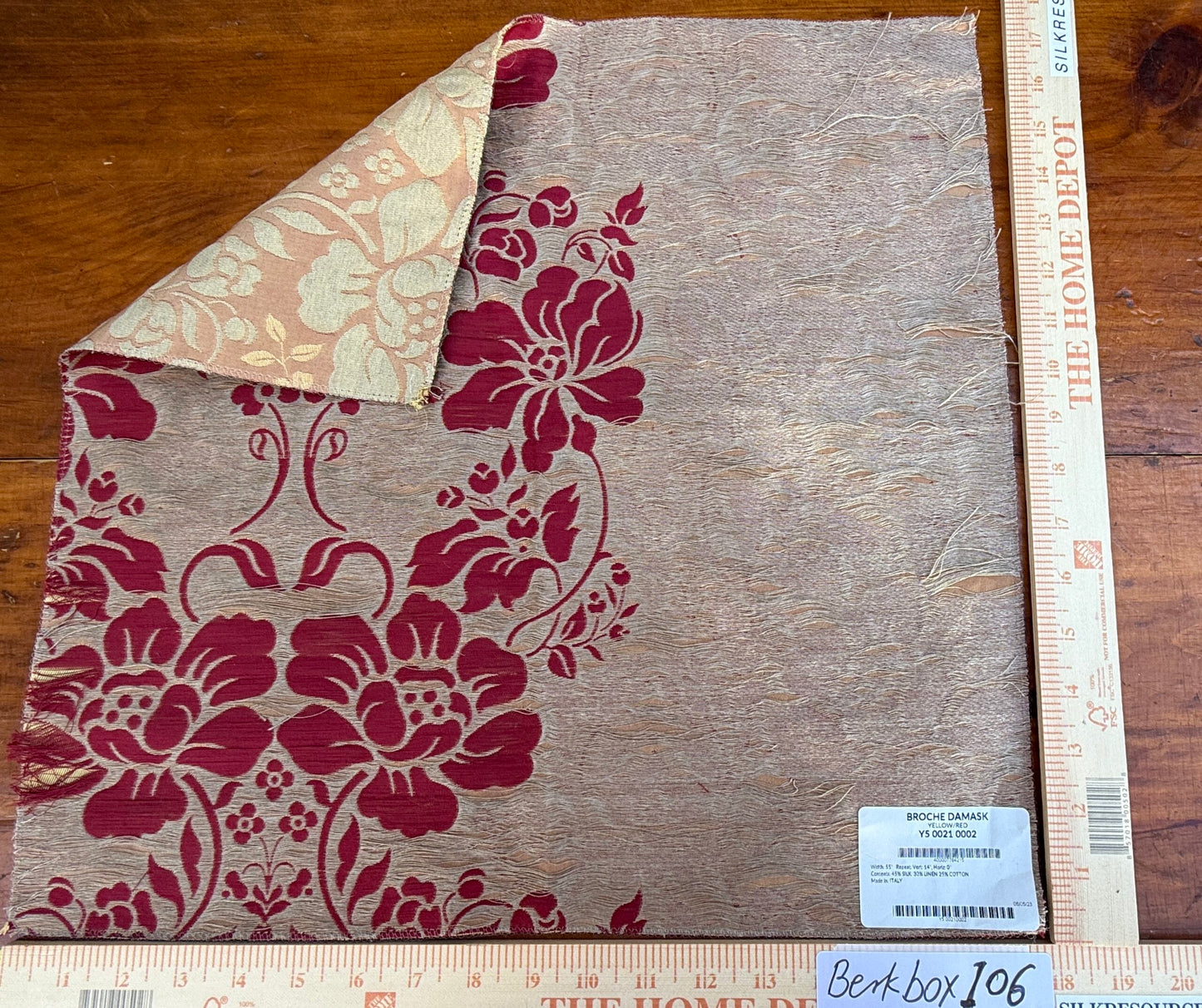 13 Berkbox106 17" x 18" Square Scalamandre Broche Damask Yellow/Red Silk Linen Floral Botanical