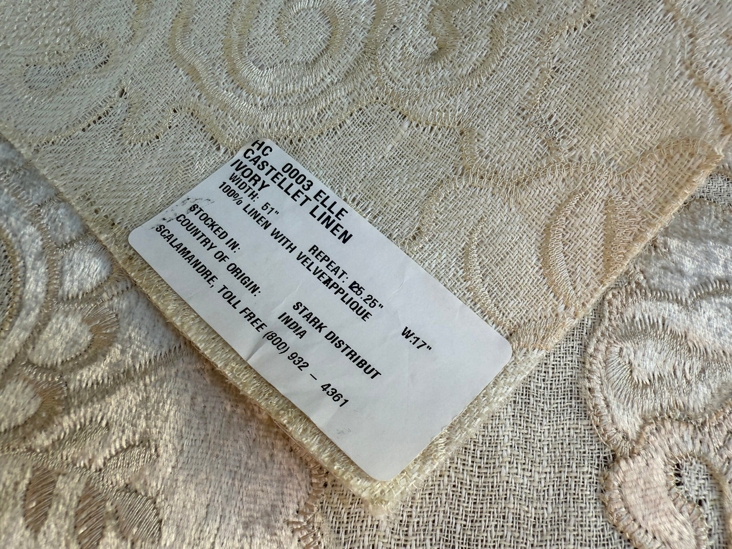 41 Berkbox106 17" x 17" Square Scalamandre Elle Castellet Linen Ivory Damask Renaissance Linen