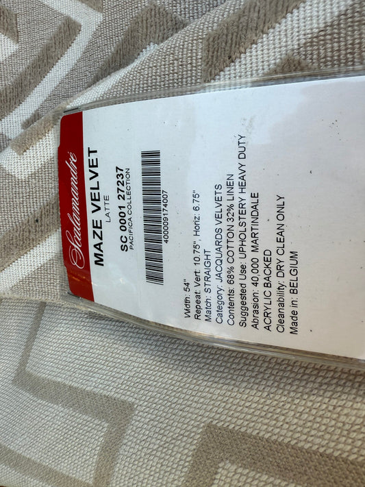 51 Berkbox106 17" x 26" Square Scalamandre Maze Velvet Latte Beige White Lattice Geometric Cotton Linen MSRP USD 572/y