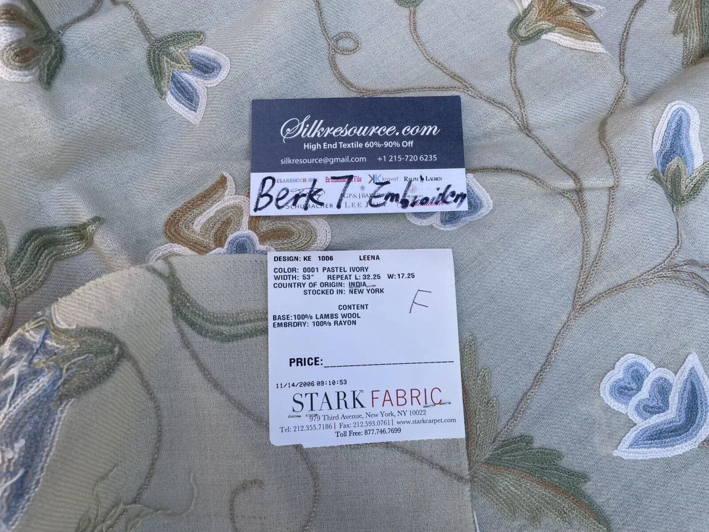 9f Berkbox7 Scalamandre Leen Pastel Ivory Wool Crewel Embroidery MSRP USD 380/Y